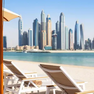 **** شقة فندقية أداجيو بريميوم النخلة الإمارات العربية المتحدة